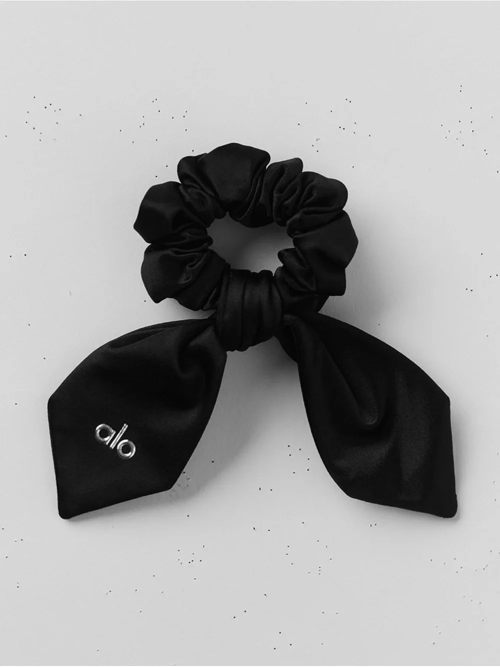 ALO Airlift Rhythm Scrunchie (blue or black)